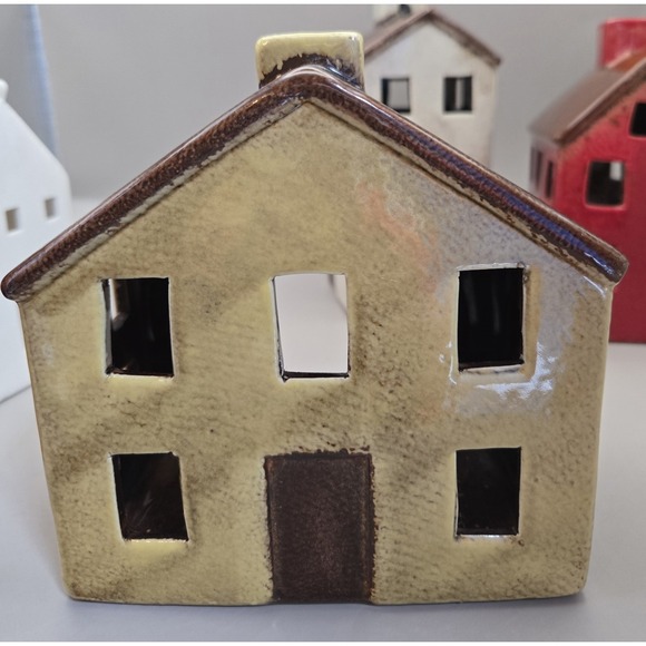 Mini Ceramic Village  Six Houses. Light Up With Your Candles - Picture 3 of 16